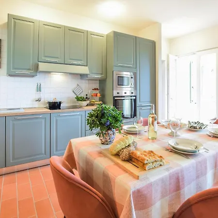 2 Bedroom Amazing Home In Sassetta Holiday home *