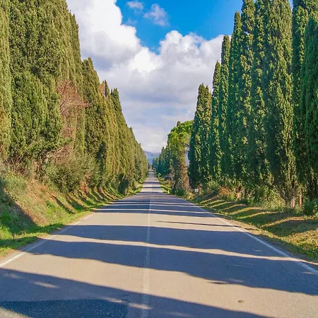 2 Bedroom Amazing Home In Sassetta Holiday home *